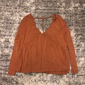 Long Sleeve Shirt with Semi-Open Back
